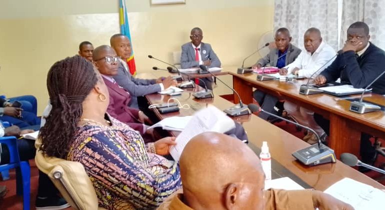  Bas-Uélé : Tenue à Buta d’une séance de redevabilité auprès des autorités politico administratives pour la période de mise en œuvre de NMF3 2021- 2023 PAR SANRU/ Asbl.